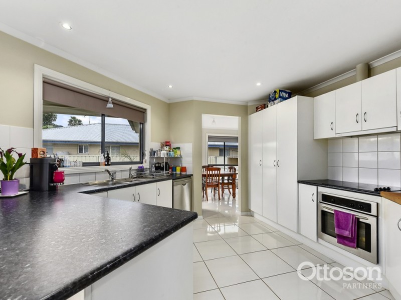 116 Cedar Avenue, Naracoorte SA 5271