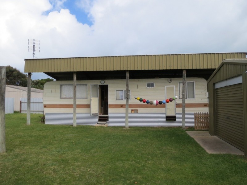 24 Reserve Road, Boatswain Point SA 5275