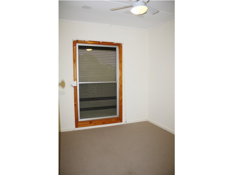 14 Sixth Avenue, Naracoorte SA 5271