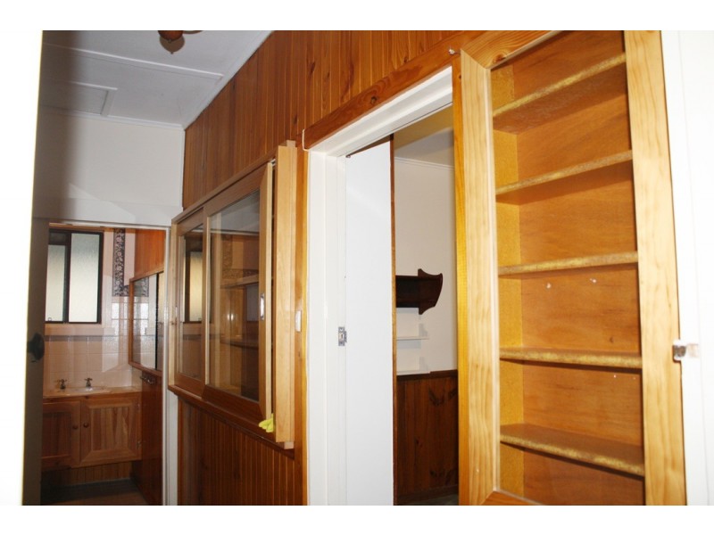 14 Sixth Avenue, Naracoorte SA 5271