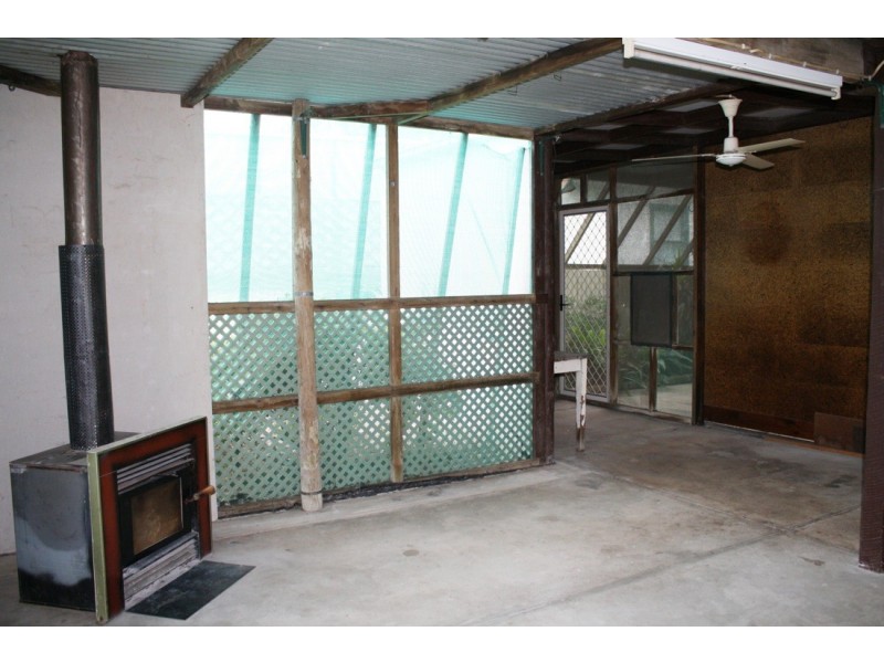 14 Sixth Avenue, Naracoorte SA 5271