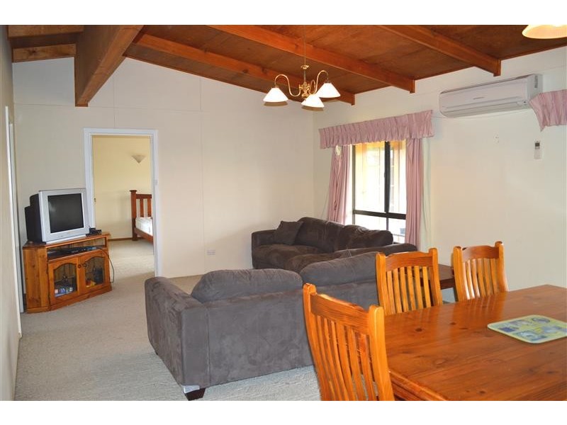 24 Corigliano Street, Beachport SA 5280