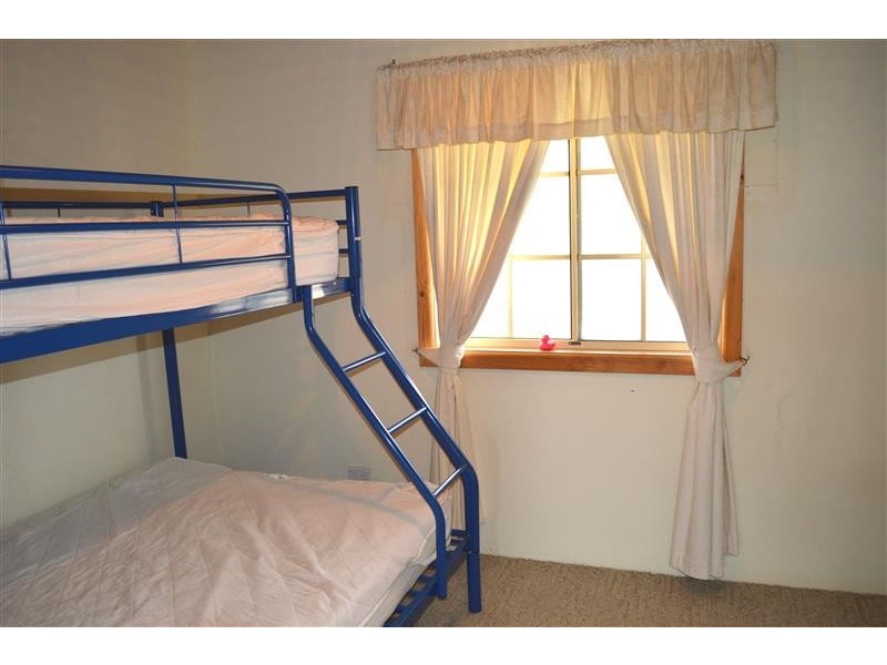 24 Corigliano Street, Beachport SA 5280