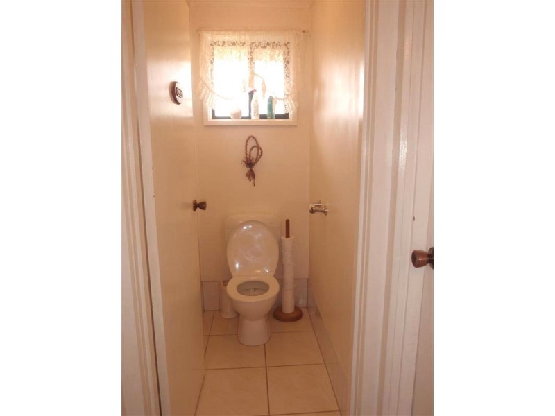 7 Railway Terrace North, Beachport SA 5280