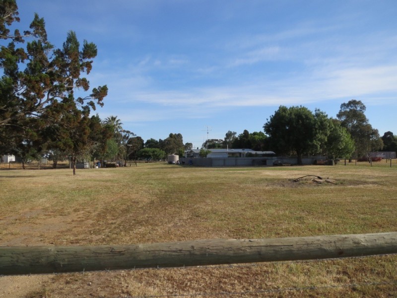 Allot 74 Second Street, Frances SA 5262