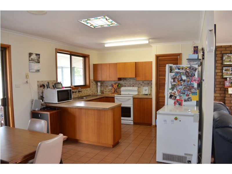 51 Railway Terrace, Beachport SA 5280