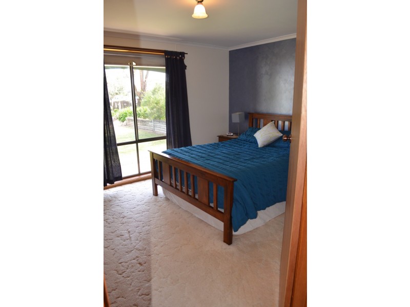 51 Railway Terrace, Beachport SA 5280