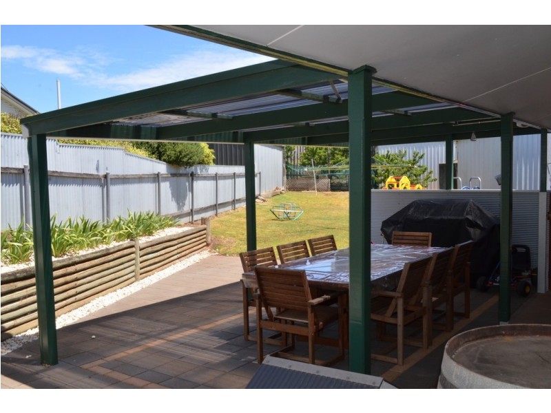 51 Railway Terrace, Beachport SA 5280