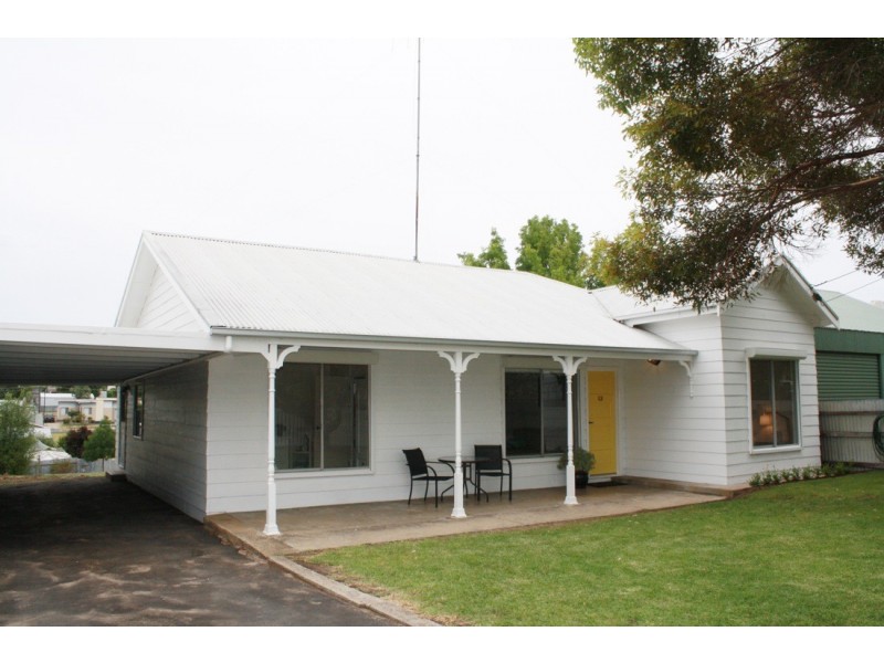 12 First Avenue, Naracoorte SA 5271