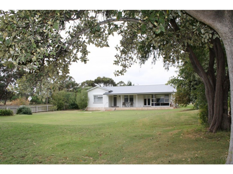 2 Park Terrace, Naracoorte SA 5271