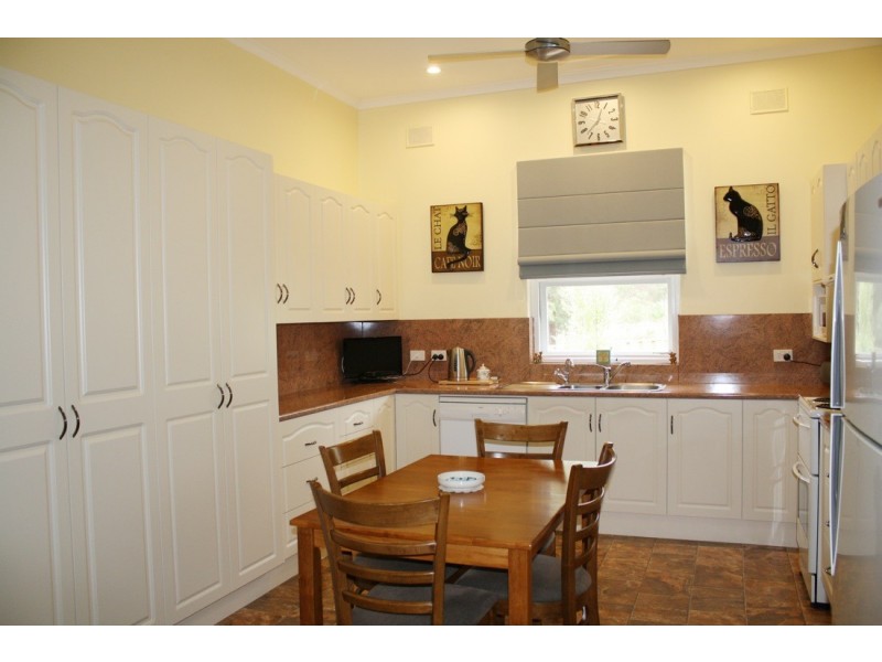 2 Park Terrace, Naracoorte SA 5271