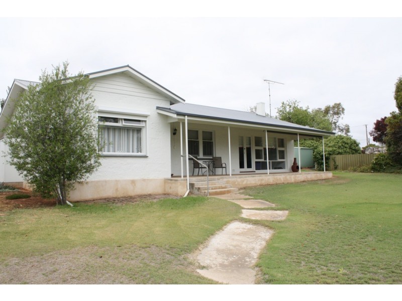 2 Park Terrace, Naracoorte SA 5271