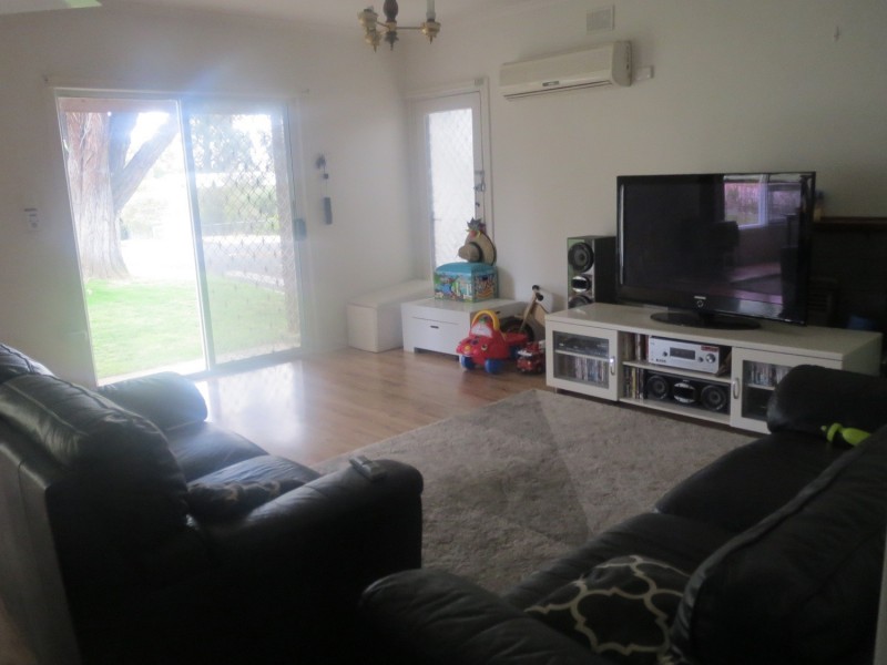 10 Illawarra Street, Naracoorte SA 5271