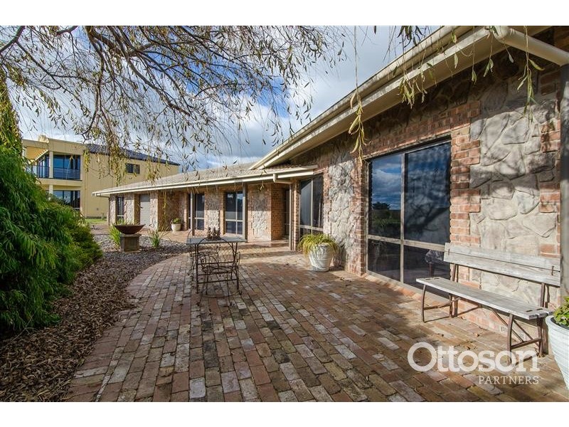 102 Marine Parade, Kingston Se SA 5275