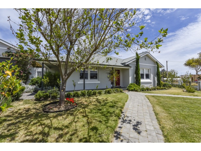 16 Sturt Street, Robe SA 5276