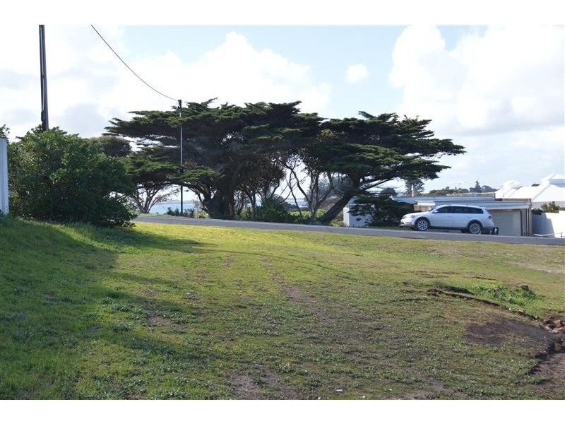 3 Lake Road, Robe SA 5276