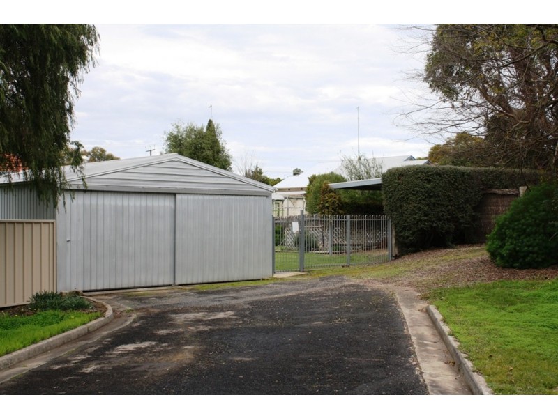 17 First Avenue, Naracoorte SA 5271