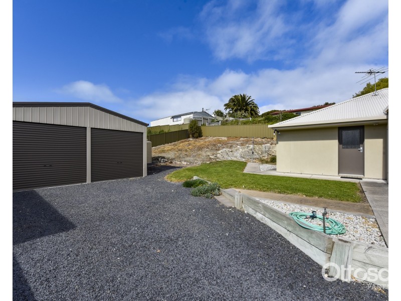 21 North West Tce, Beachport SA 5280