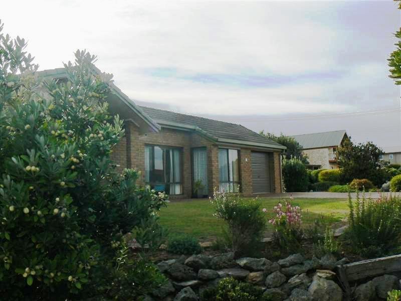 16 Arthur Street, Beachport SA 5280