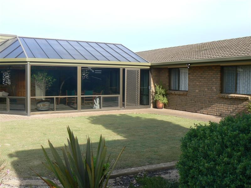 16 Arthur Street, Beachport SA 5280