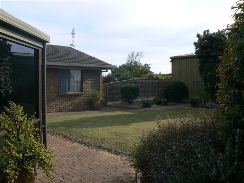 16 Arthur Street, Beachport SA 5280
