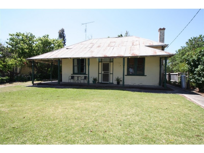 52 Wallace Street, Apsley VIC 3319