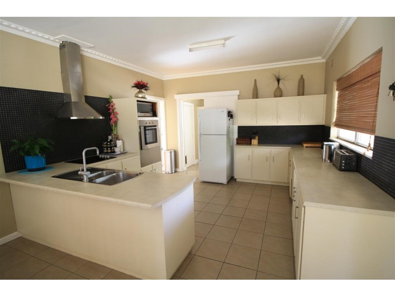 56 Jenkins Terrace, Naracoorte SA 5271