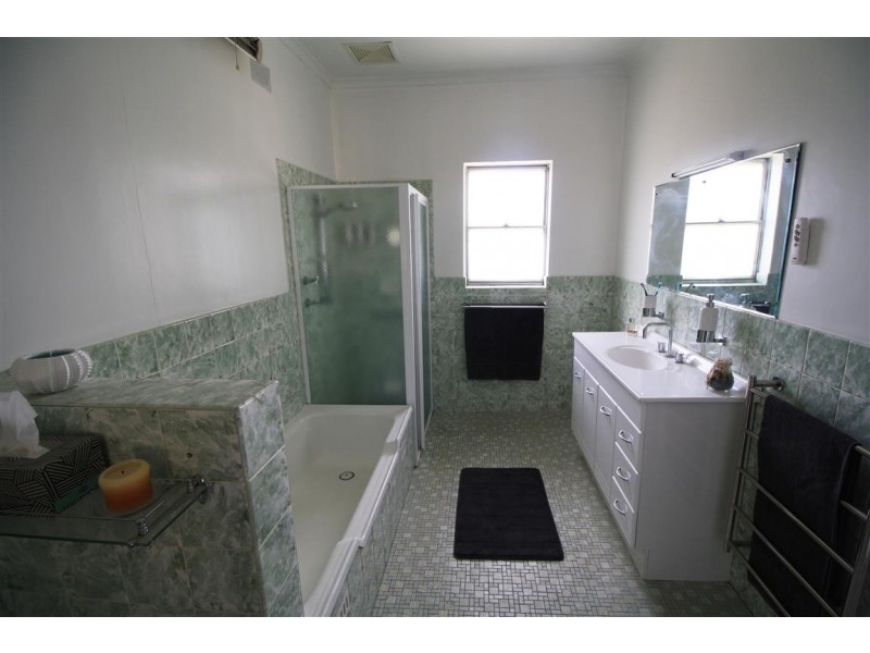 56 Jenkins Terrace, Naracoorte SA 5271