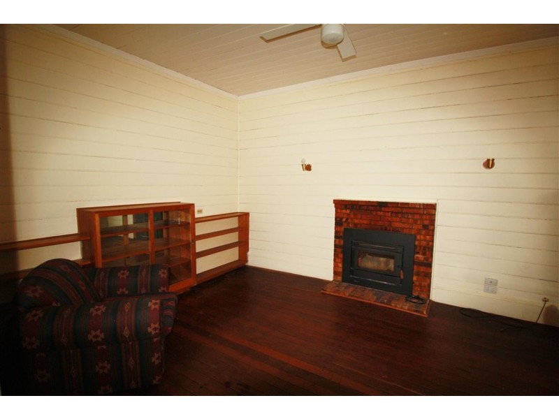 80 Wallace Street, Apsley VIC 3319