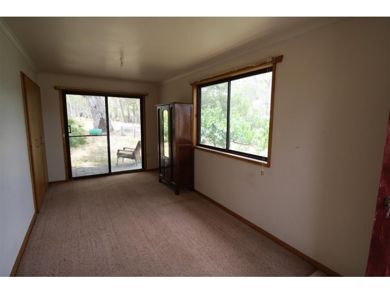 80 Wallace Street, Apsley VIC 3319