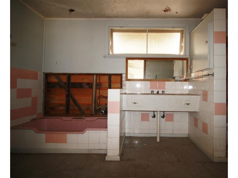 80 Wallace Street, Apsley VIC 3319