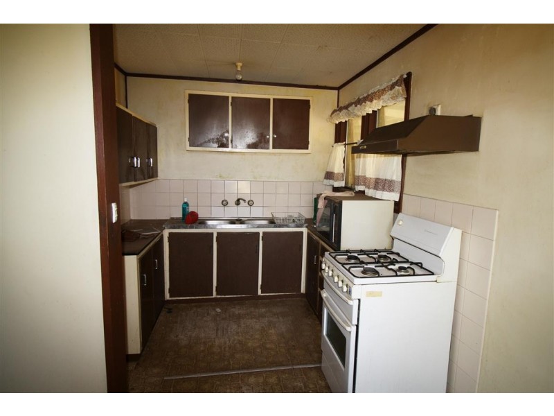 43 Laidlaw Street, Apsley VIC 3319