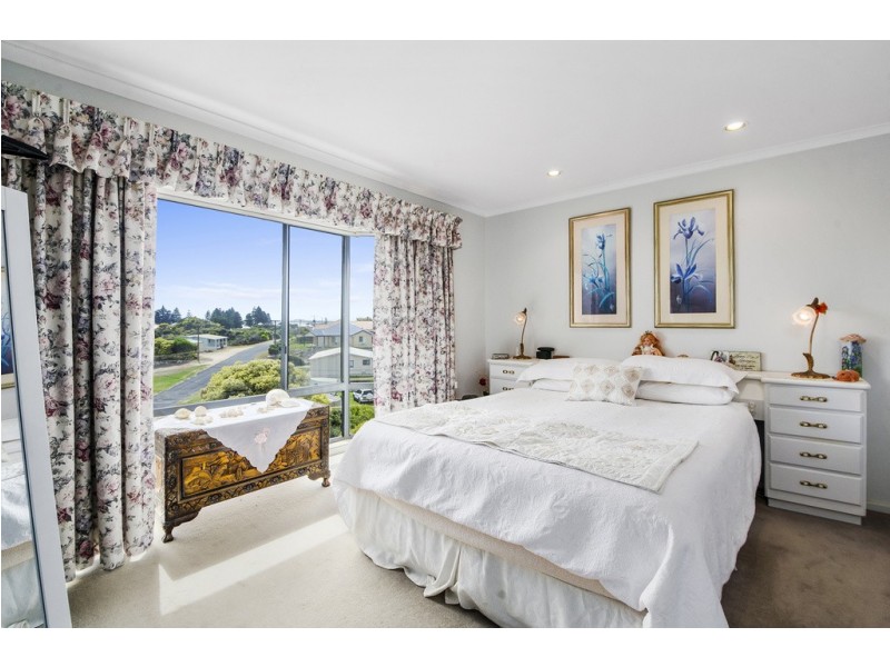 2 Fifth Street, Beachport SA 5280