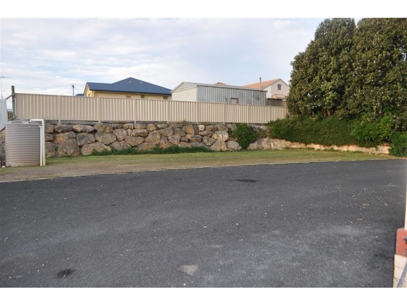 26 – 28 Blacketer Street, Beachport SA 5280