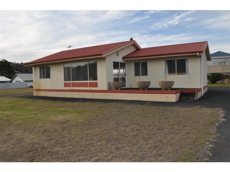 26 – 28 Blacketer Street, Beachport SA 5280