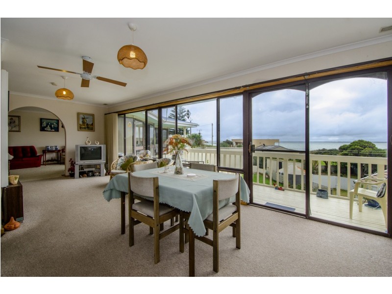 6 Cape Buffon Drive, Southend SA 5280