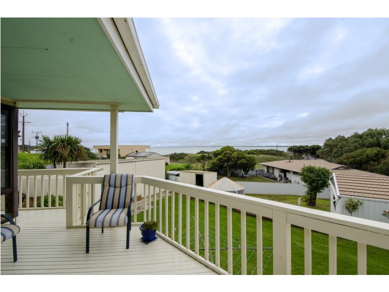 6 Cape Buffon Drive, Southend SA 5280