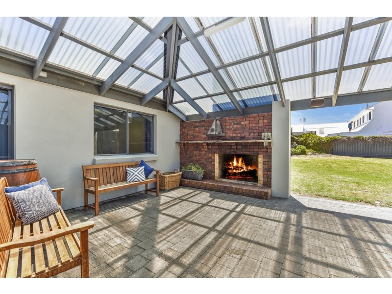 28 Backler Street, Robe SA 5276