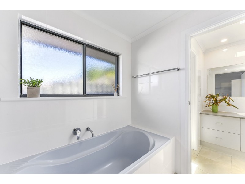 28 Backler Street, Robe SA 5276