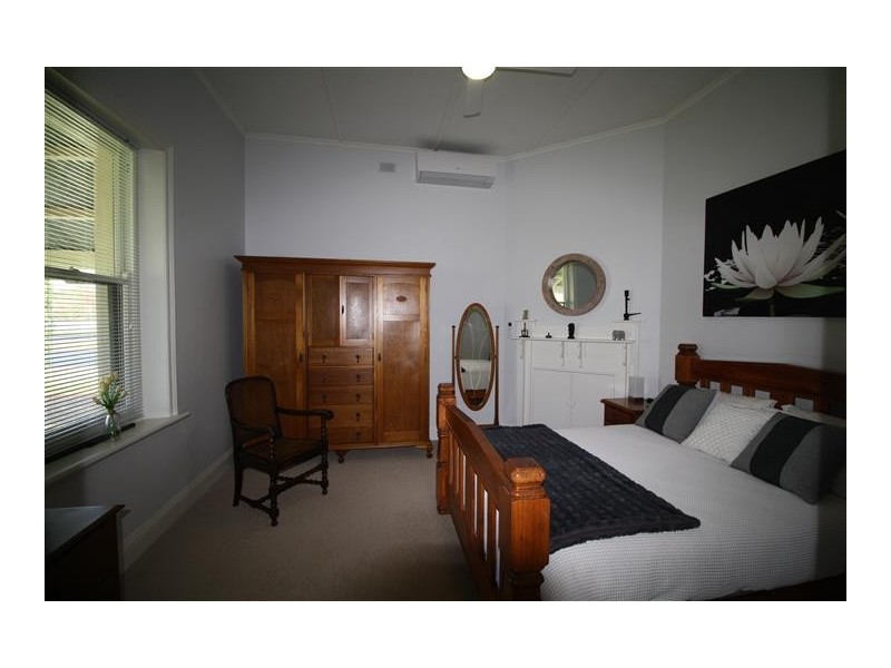 11 Freeling Street, Naracoorte SA 5271