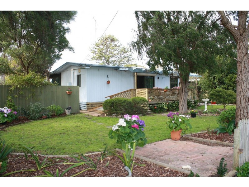 33 Caves Road, Naracoorte SA 5271