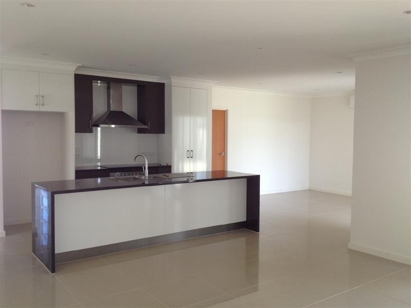 8 Alexander Tolmer Way, Robe SA 5276