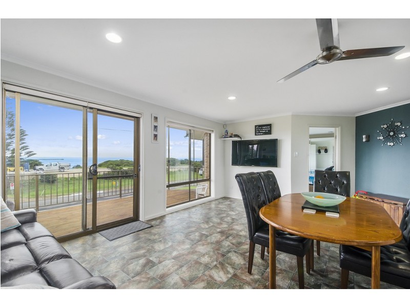 28 Beach Road, Beachport SA 5280