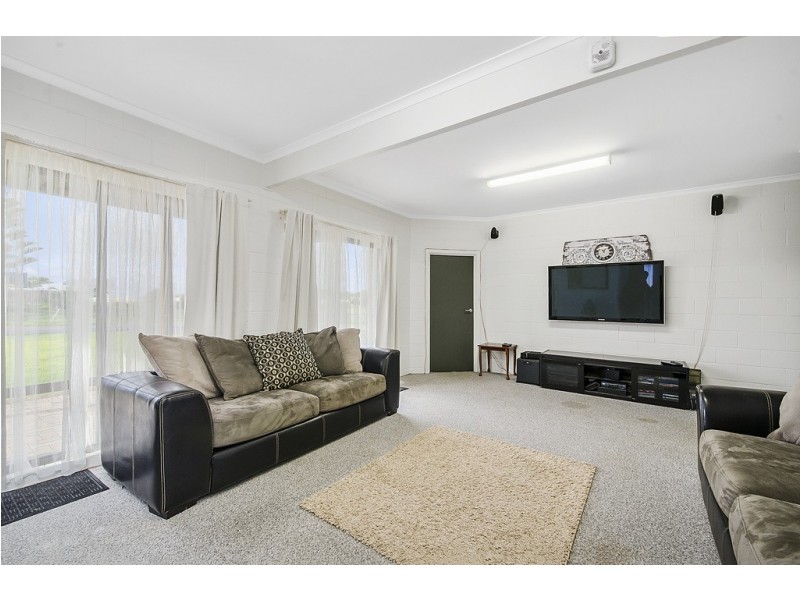 28 Beach Road, Beachport SA 5280