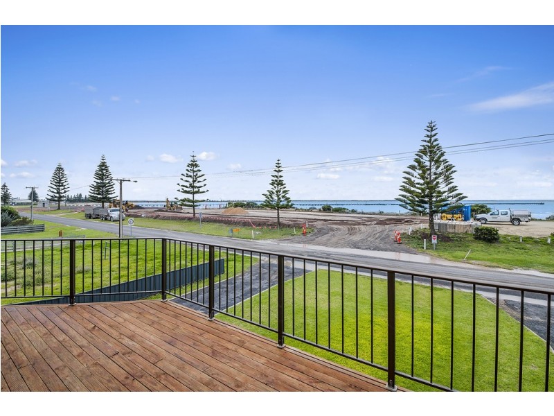 28 Beach Road, Beachport SA 5280