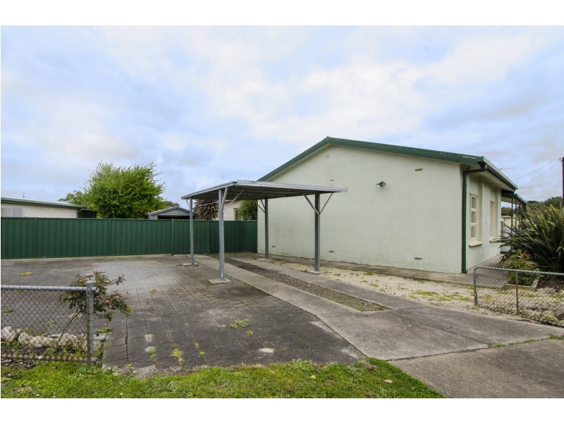 16 Ramsay Street, Millicent SA 5280