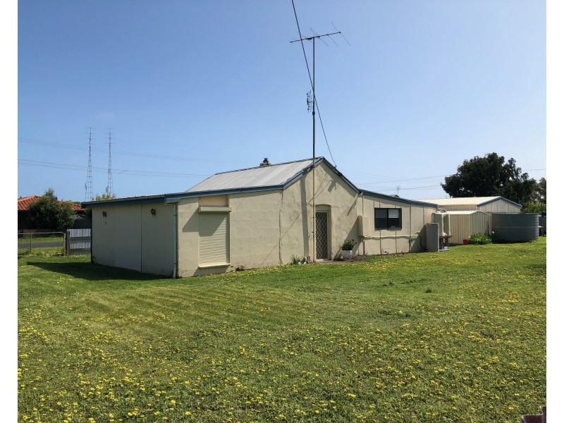 6 Clarke Street, Kingston Se SA 5275