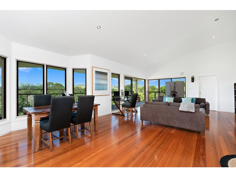 1 Corlis Crescent, Bangalow NSW 2479