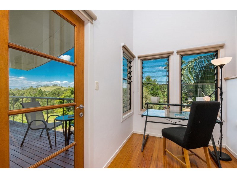 1 Corlis Crescent, Bangalow NSW 2479