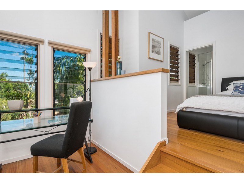 1 Corlis Crescent, Bangalow NSW 2479